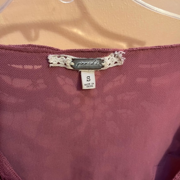 Gimmicks by Buckle mauve pink crochet lace up blouse - Picture 5 of 9